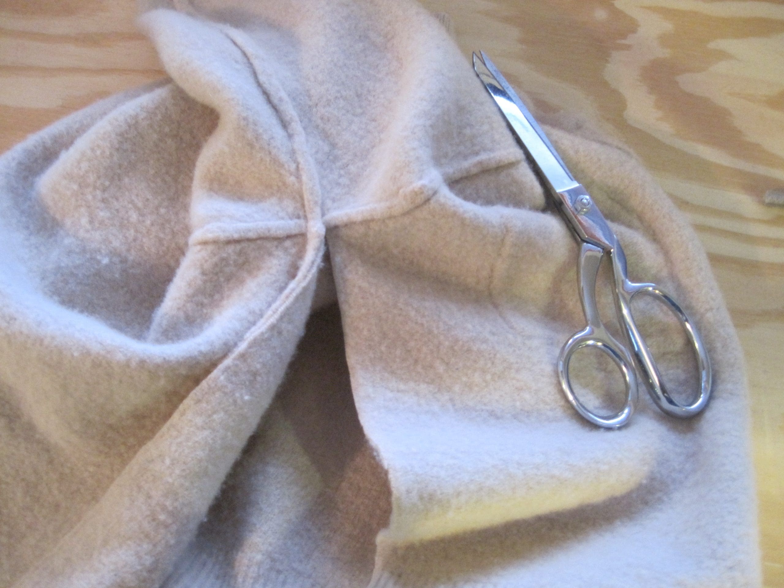 I cut carefully along both sides of the seam.