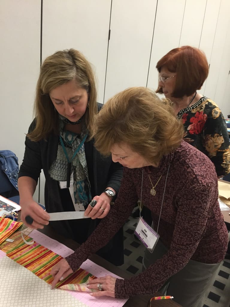 Maria Shell Modern Broderie Perse