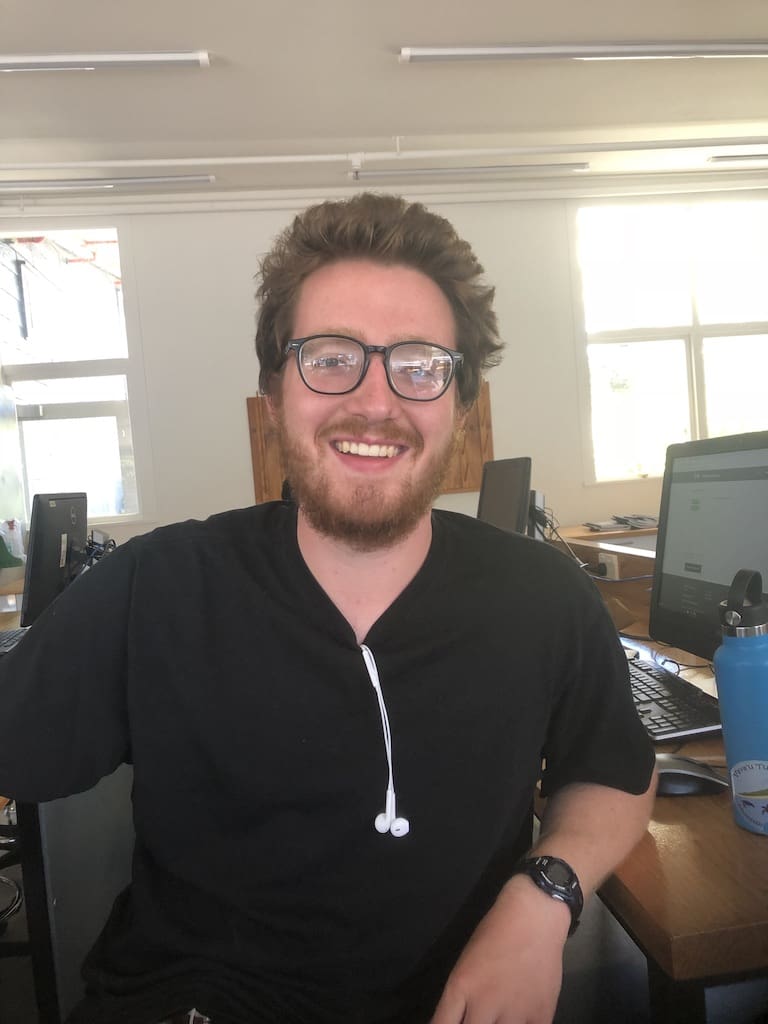 C7FC072E-2A86-416D-B095-B17F8AB84CF9_1_105_c